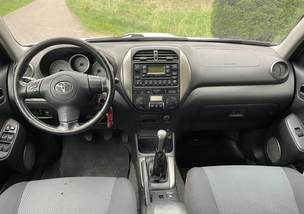Toyota RAV4 cena 15900 przebieg: 219000, rok produkcji 2003 z Sobótka małe 137